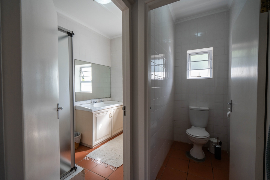 5 Bedroom Property for Sale in Kenton On Sea Eastern Cape